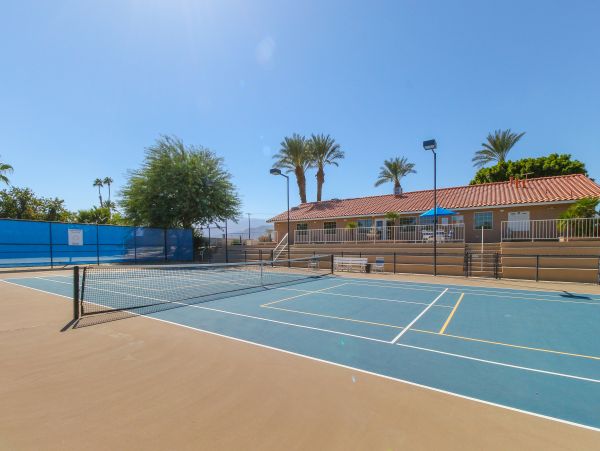Palm Desert Home 983935