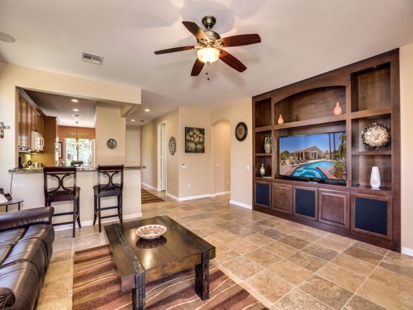 Palm Desert Home 983936