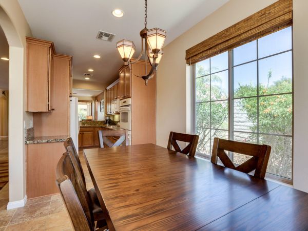 Palm Desert Home 983936