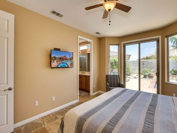 Palm Desert Home 983936