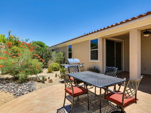 Palm Desert Home 983936