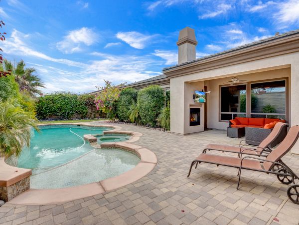 Palm Desert Home 983937