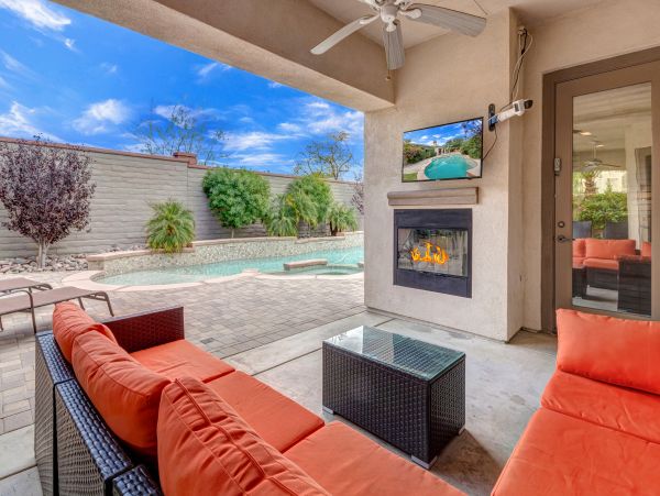 Palm Desert Home 983937