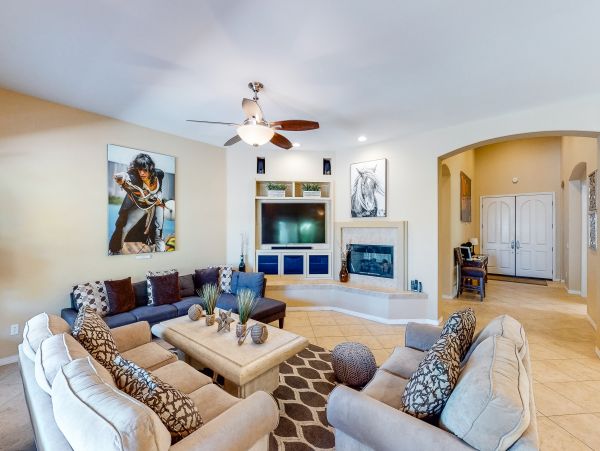 Palm Desert Home 983937