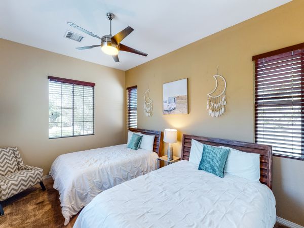 Palm Desert Home 983937