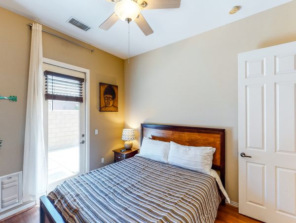 Palm Desert Home 983937