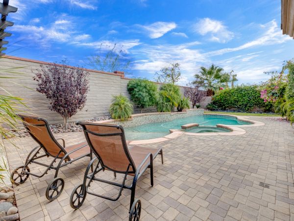 Palm Desert Home 983937