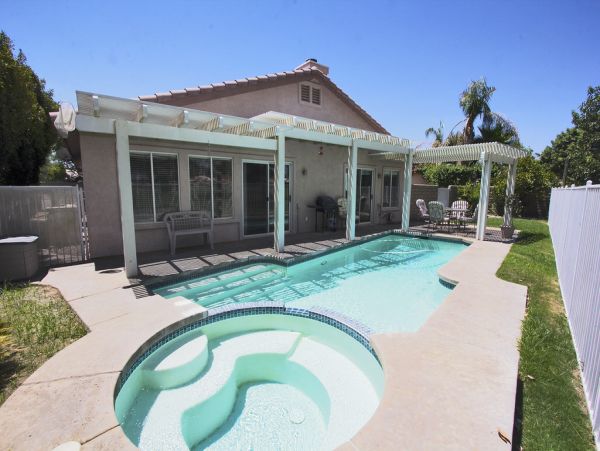 Palm Desert Home 983938