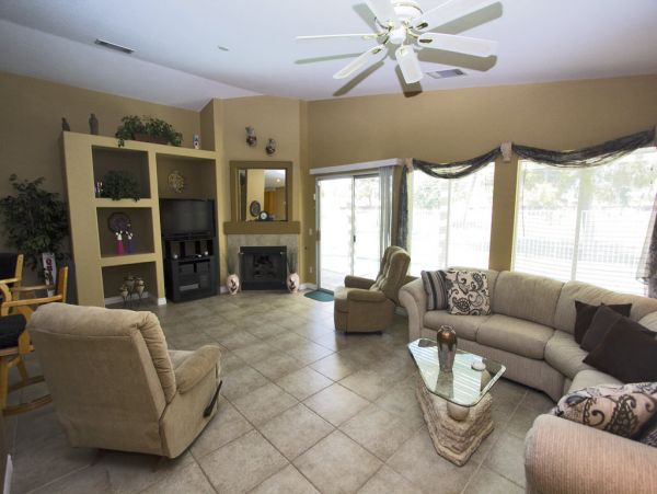 Palm Desert Home 983938