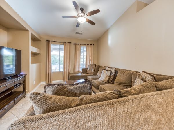 Palm Desert Home 983939