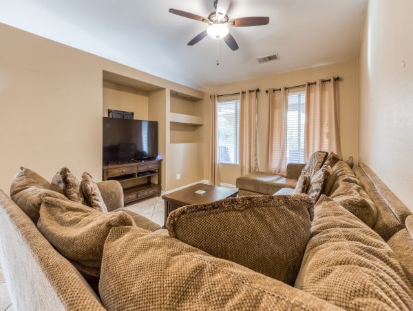 Palm Desert Home 983939