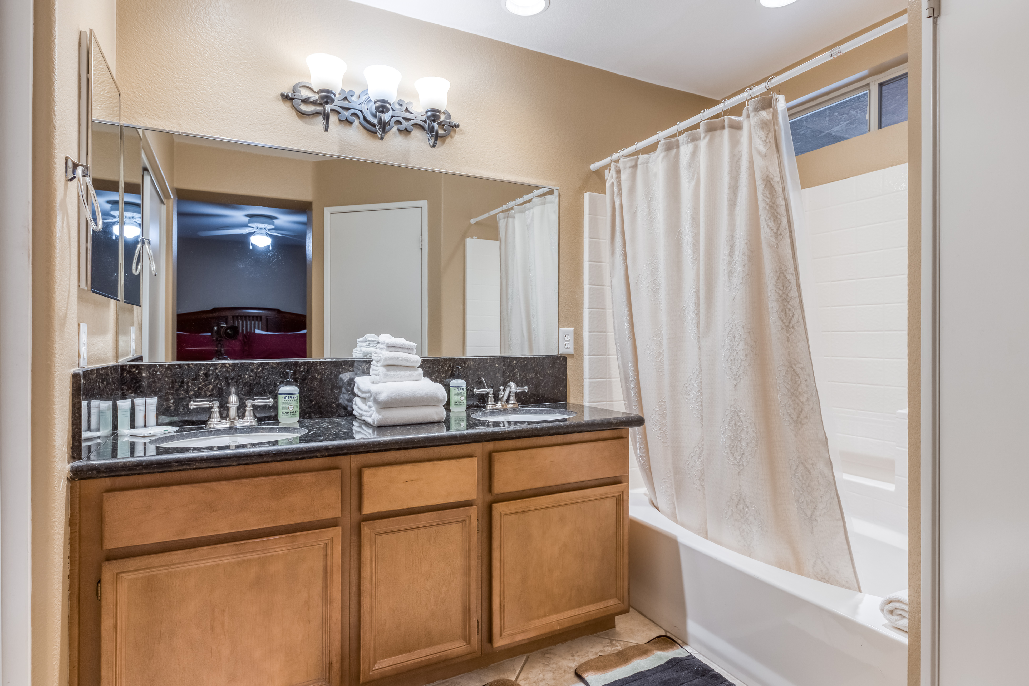 Palm Desert Home 983939