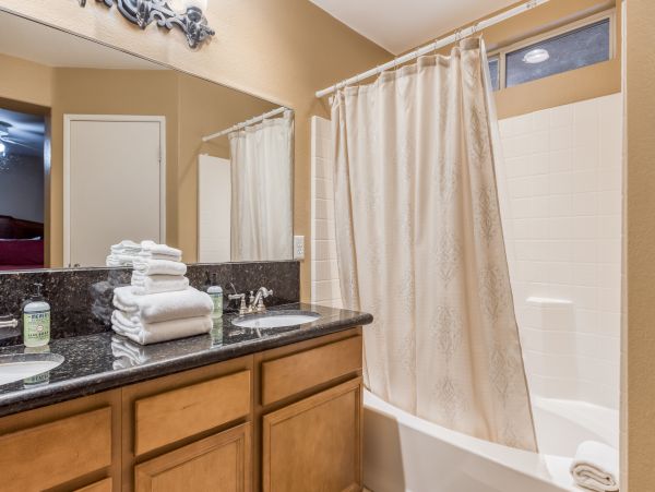 Palm Desert Home 983939