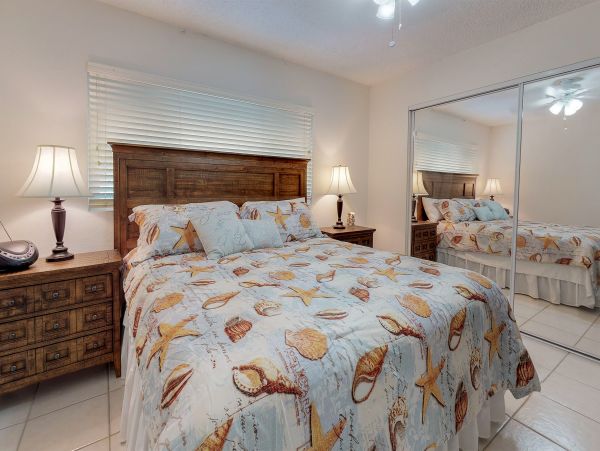 Palm Desert Home 983940