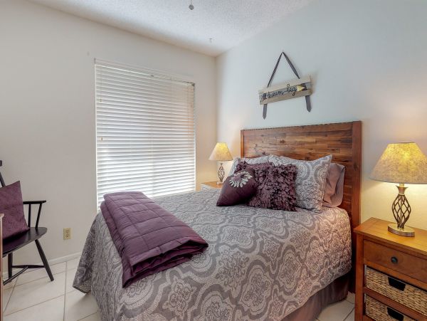 Palm Desert Home 983940