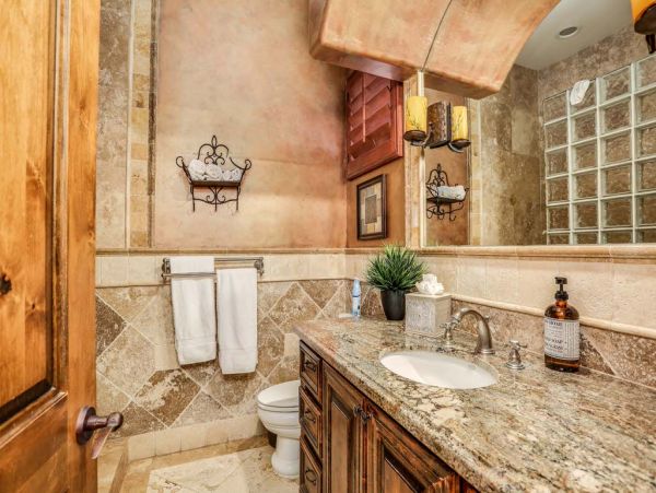 Palm Desert Home 983942