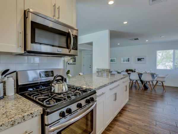 Palm Desert Home 983945