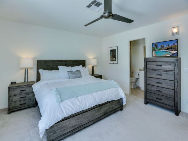 Palm Desert Home 983945