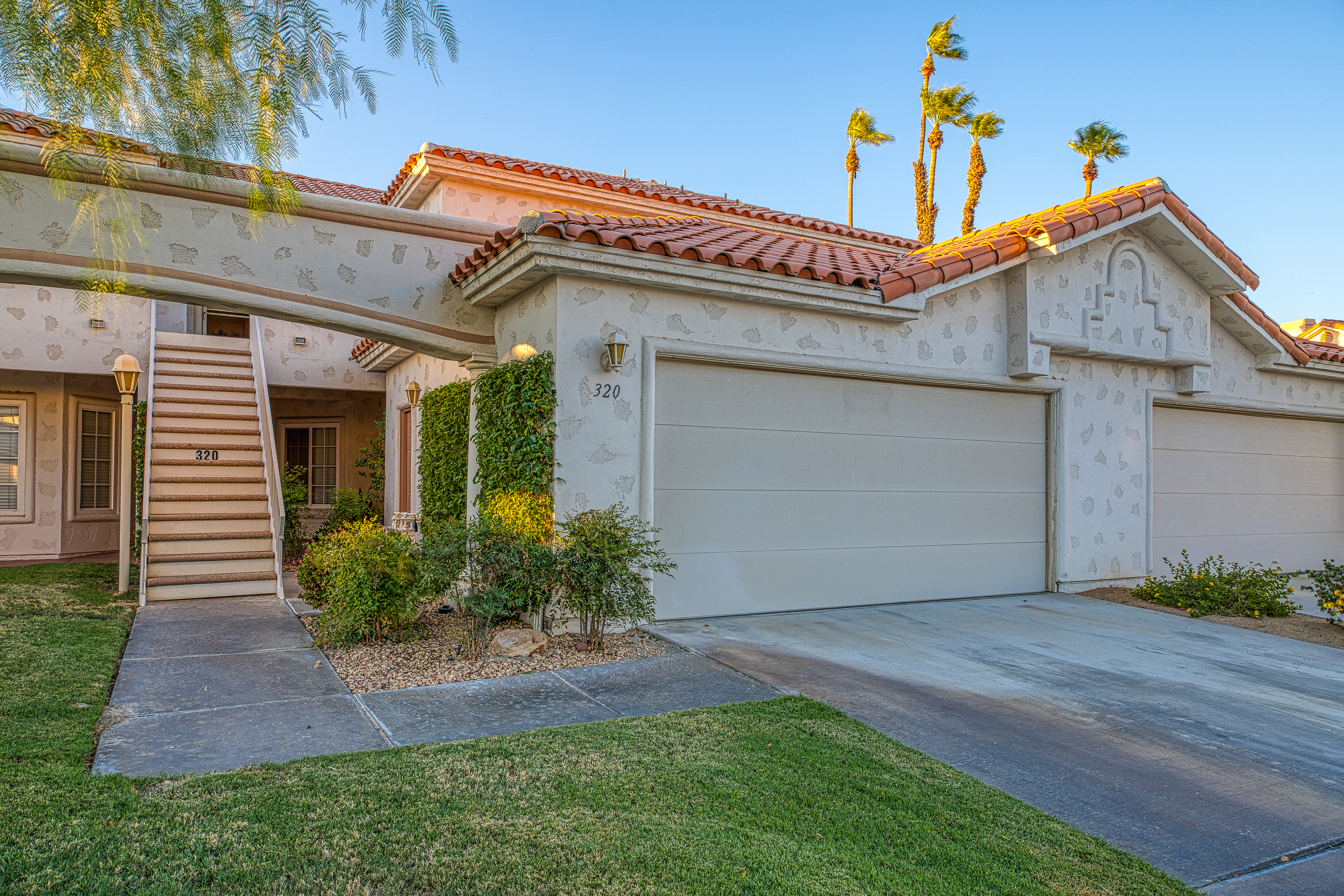 Palm Desert Home 983946