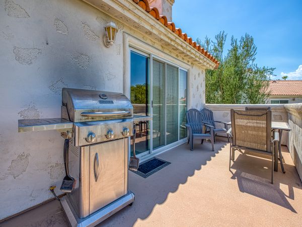 Palm Desert Home 983946