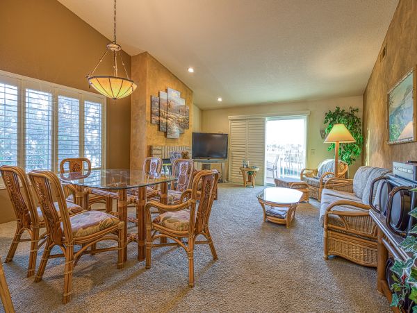 Palm Desert Home 983946
