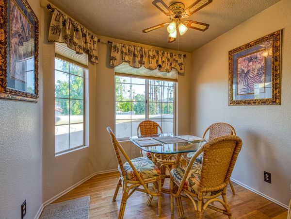 Palm Desert Home 983946