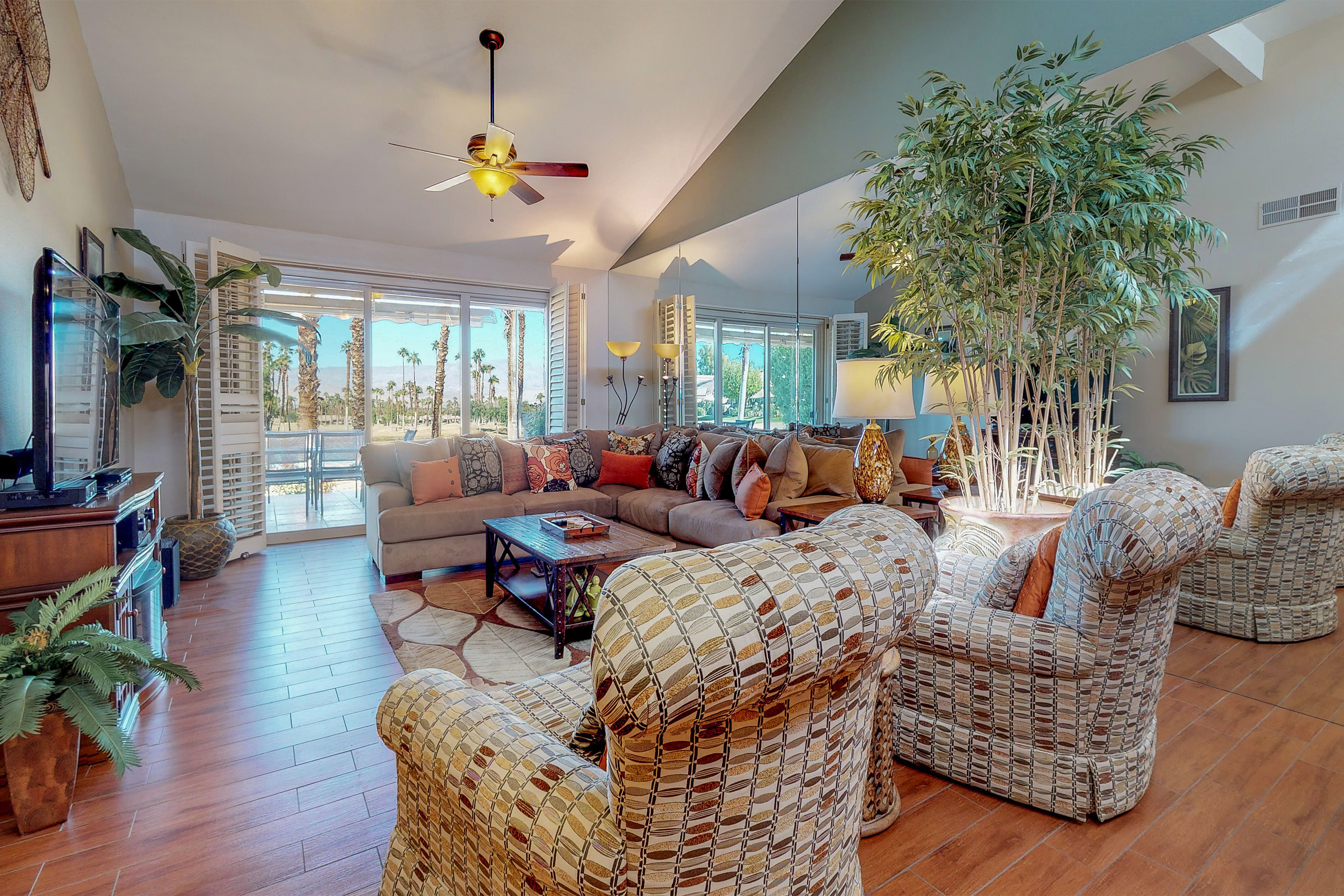 Palm Desert Home 983947