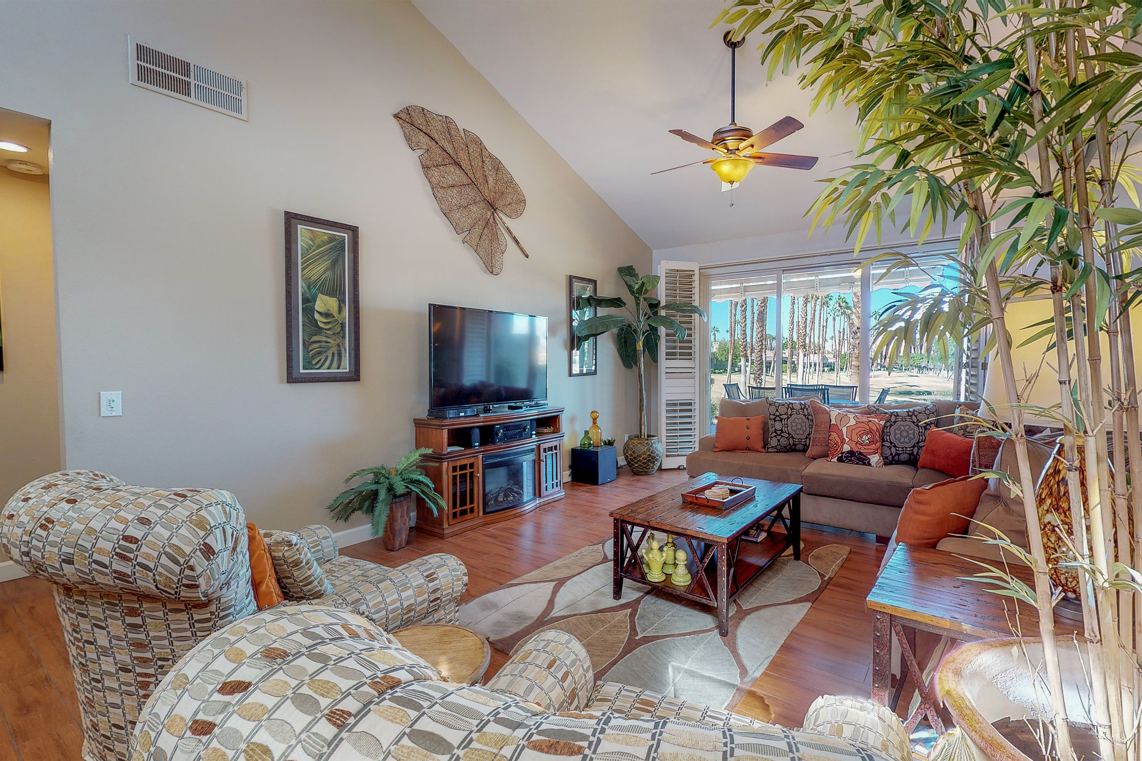Palm Desert Home 983947