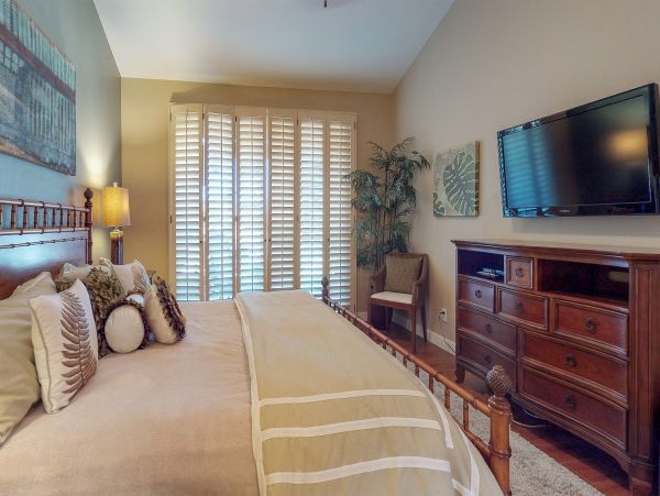 Palm Desert Home 983947