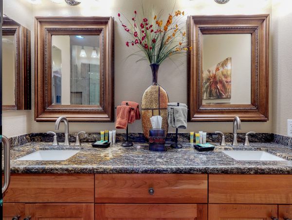 Palm Desert Home 983947