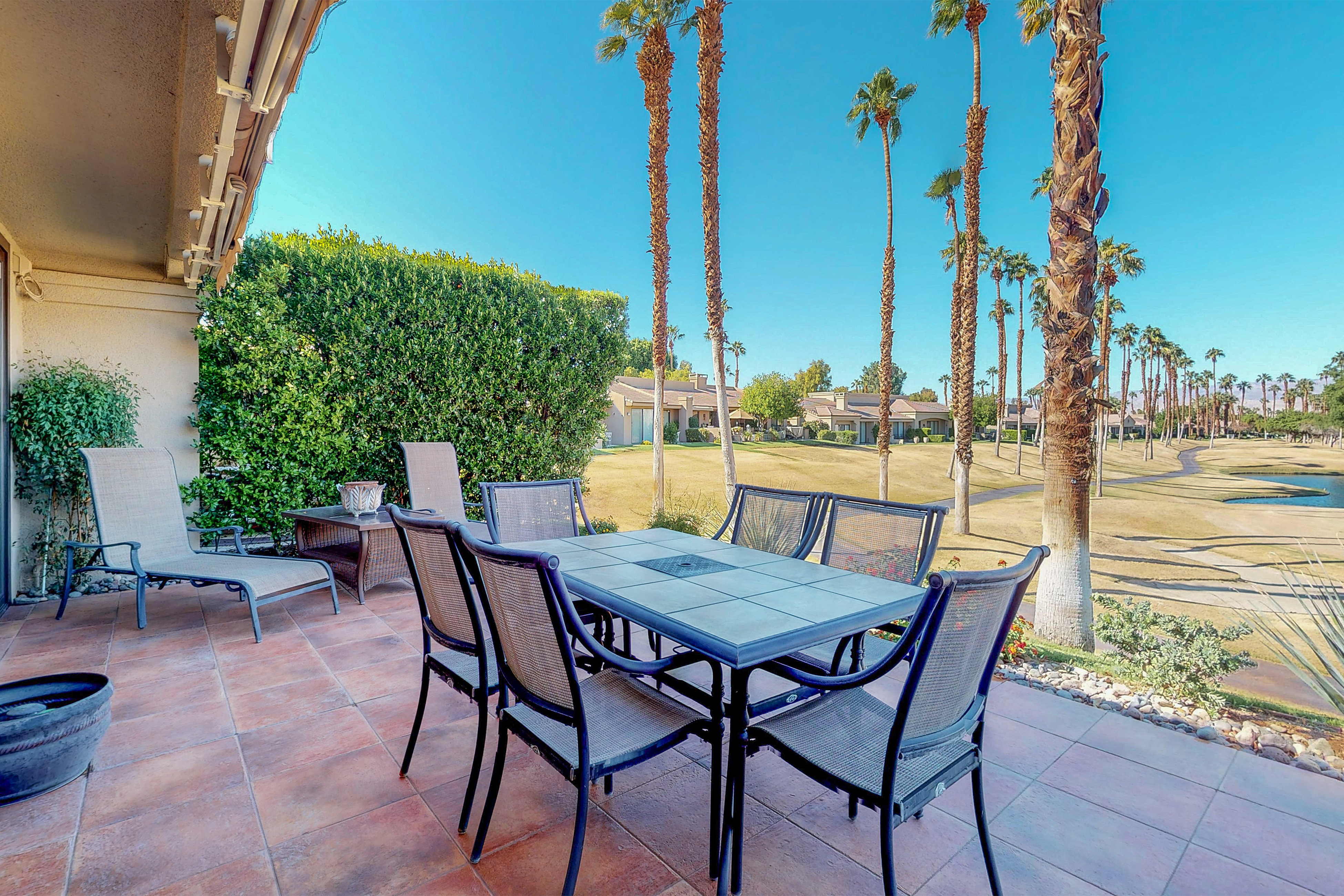 Palm Desert Home 983947