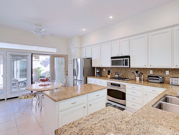 Palm Desert Home 983948