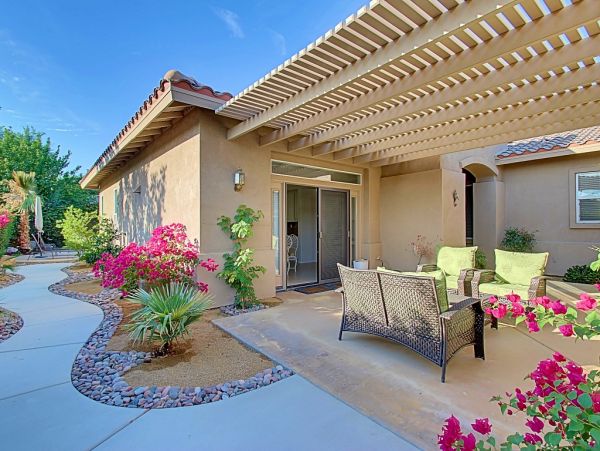 Palm Desert Home 983948