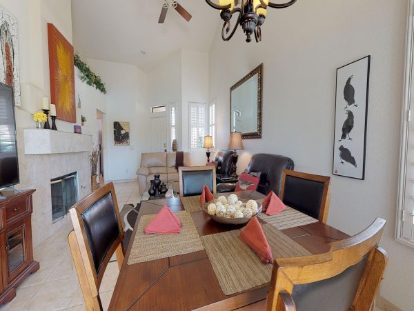 Palm Desert Home 983949