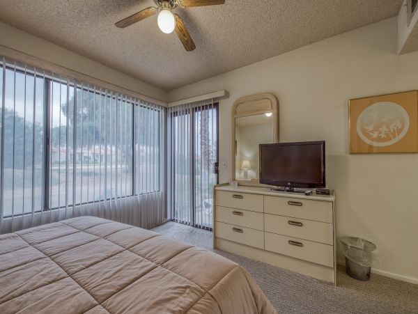 Palm Desert Home 983950