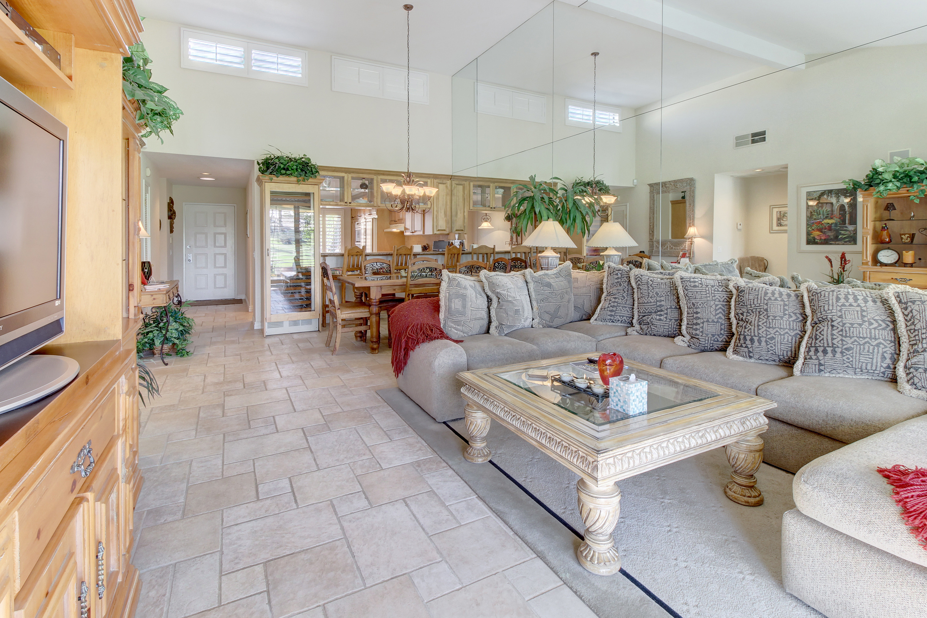 Palm Desert Home 983951