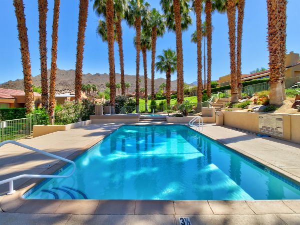 Palm Desert Home 983952