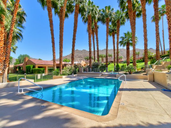 Palm Desert Home 983952