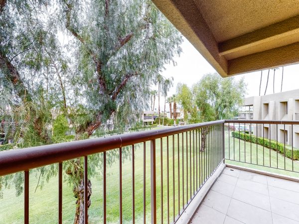 Palm Desert Home 983953