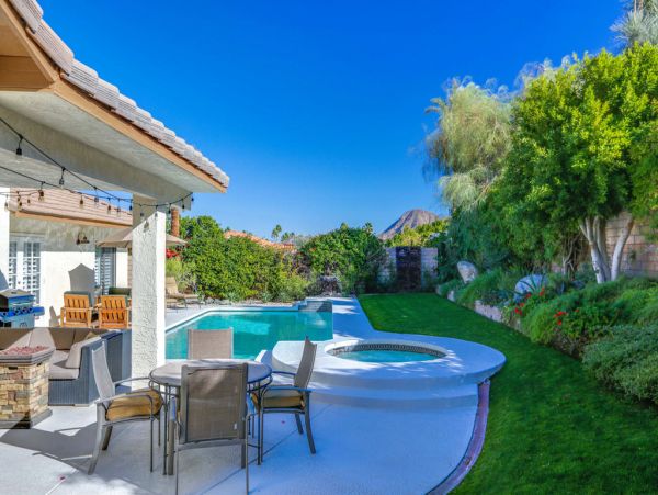 Palm Desert Home 983954