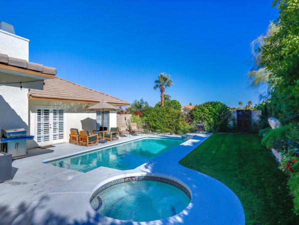 Palm Desert Home 983954