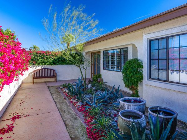 Palm Desert Home 983954