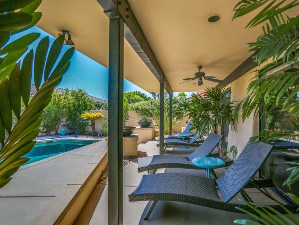 Palm Desert 3 Bedroom Home with Pool & Game Room