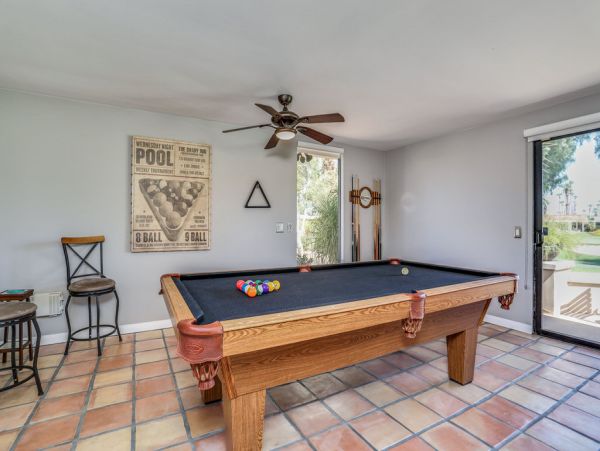 Palm Desert 3 Bedroom Home with Pool & Game Room