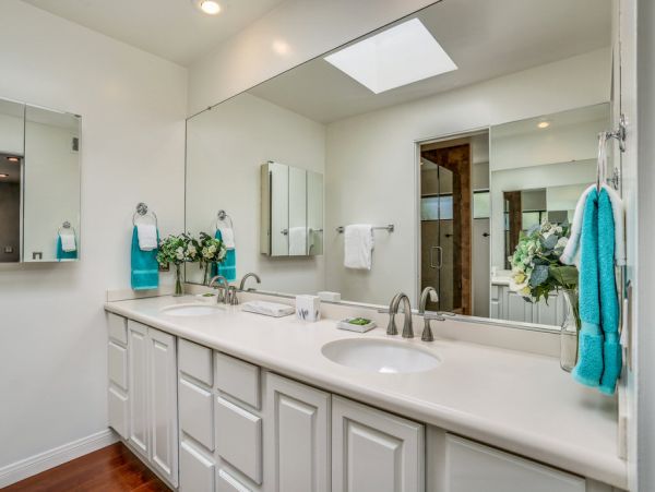 Palm Desert 3 Bedroom Home with Pool & Game Room
