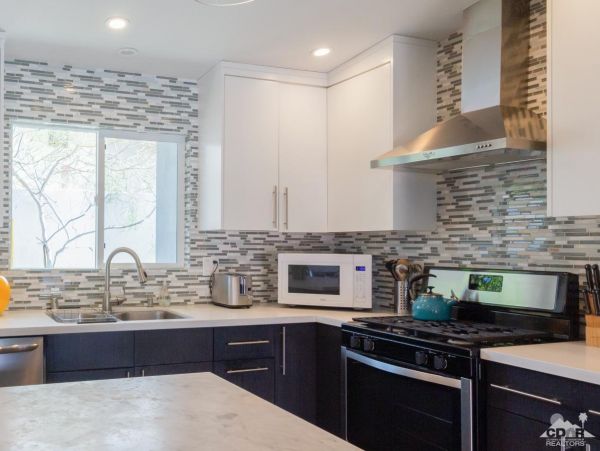 Palm Desert Home 983957