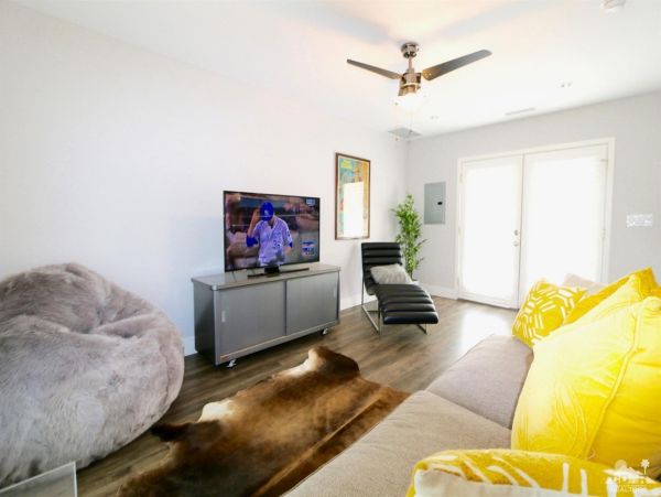 Palm Desert Home 983957