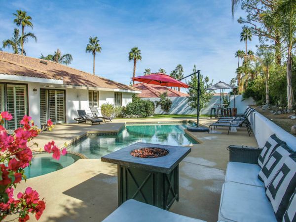 Palm Desert Home 983958
