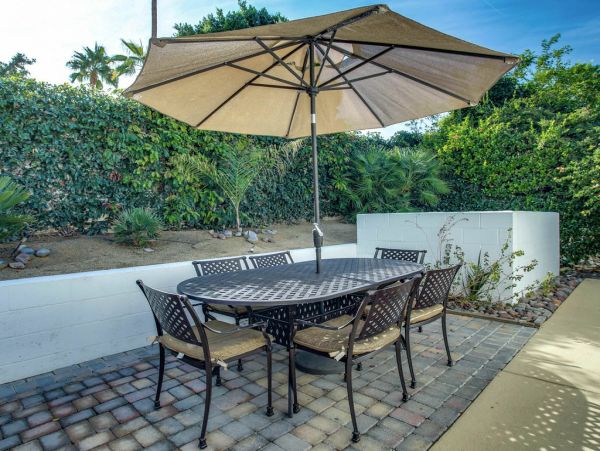 Palm Desert Home 983958