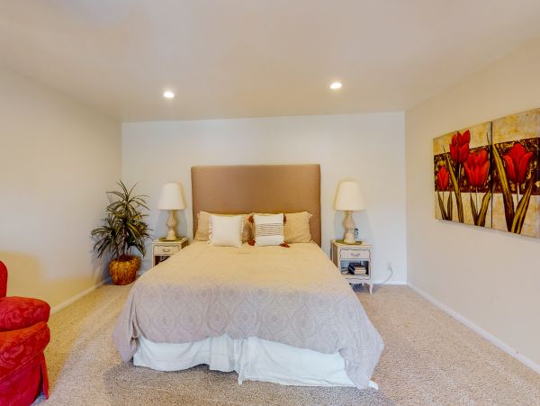 Palm Desert Home 983959